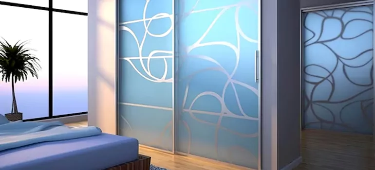 Frosting Glass Cabinet Doors in Pointe Des Chenes, ON